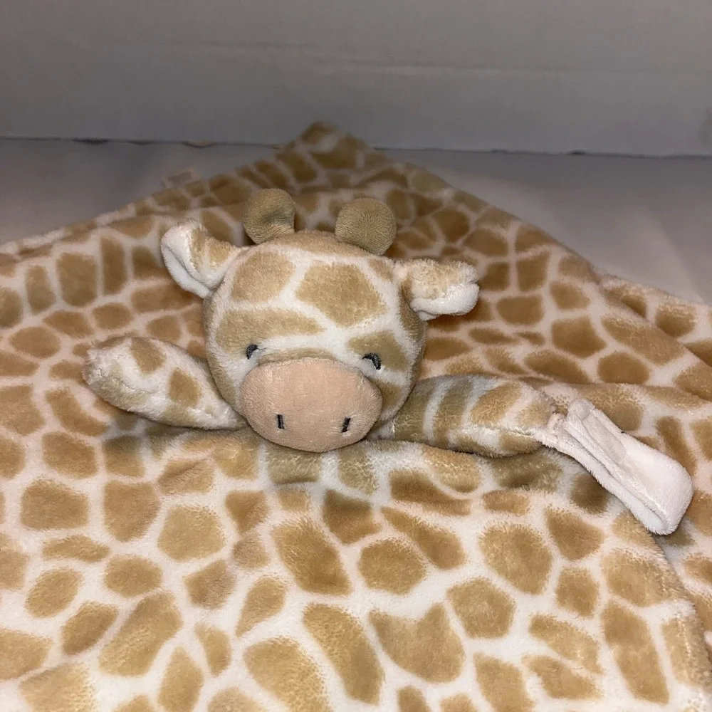 Carter's Giraffe Lovey Security Blanket Pacifier Holder‎ Tan White Plush